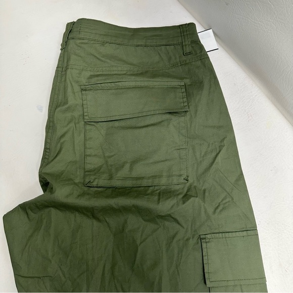 Kut from the Kloth Olive cargo Pants size 16 NWOT - Picture 9 of 9